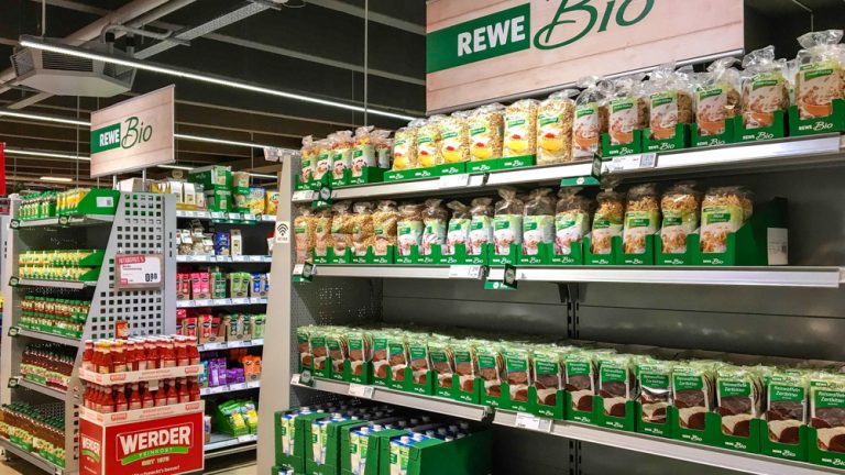 Neuer Schwung fürs Eigenmarken-Regal! Von „Rewe Ready“ bis „K ...
