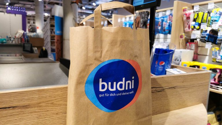 Neue Expansionsstrategie, veränderter Markenauftritt: Edeka baut Budni zum dm-Klon um