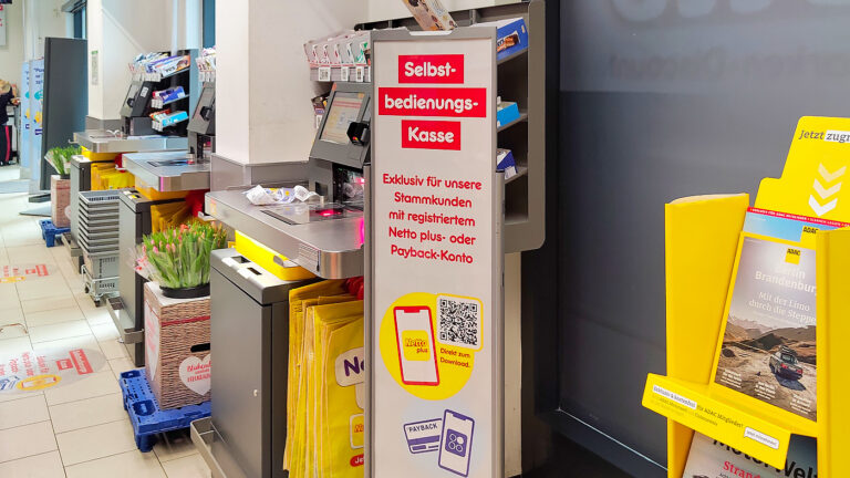 Nur mit App: Netto (ohne Hund) testet den Self-Checkout als Stammkund:innen-Kasse