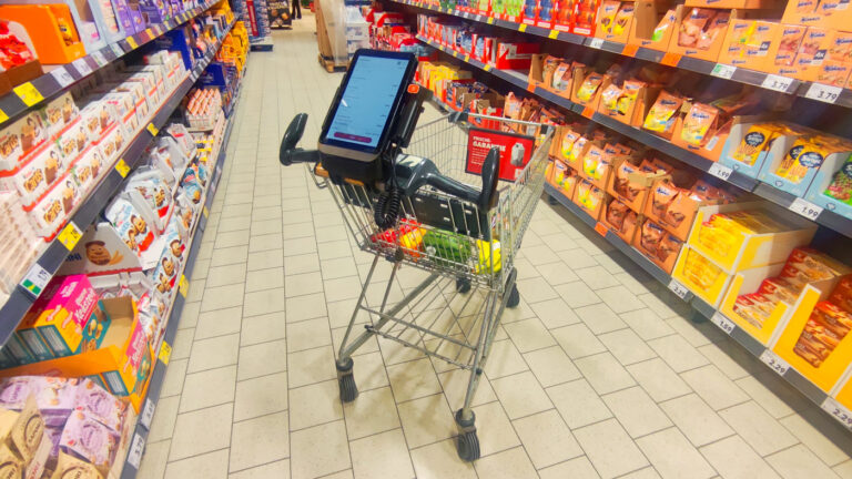 Kauflands Smart-Cart-Test: Aufstecken, losscannen – abwarten